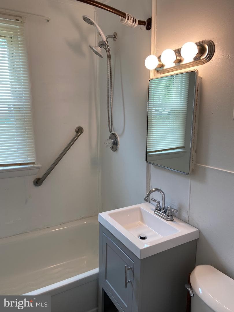 30 Delta Place photo 14
