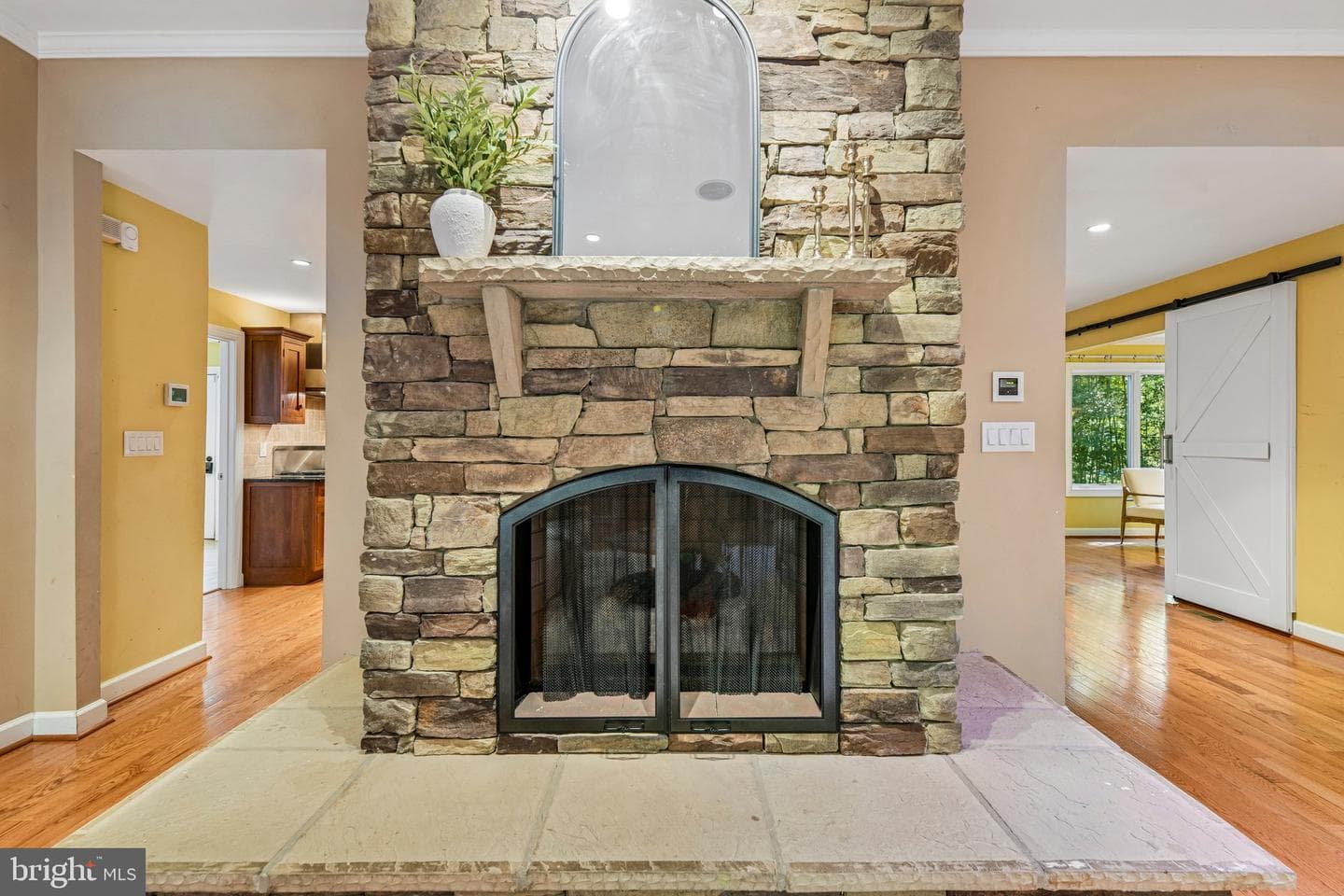 10060 Harmony Hill Lane photo 10