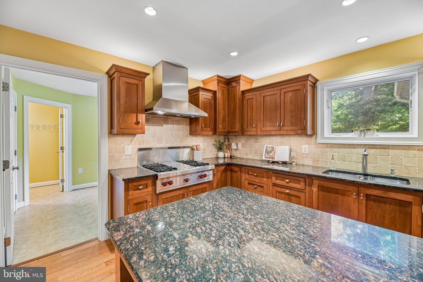 10060 Harmony Hill Lane photo 11