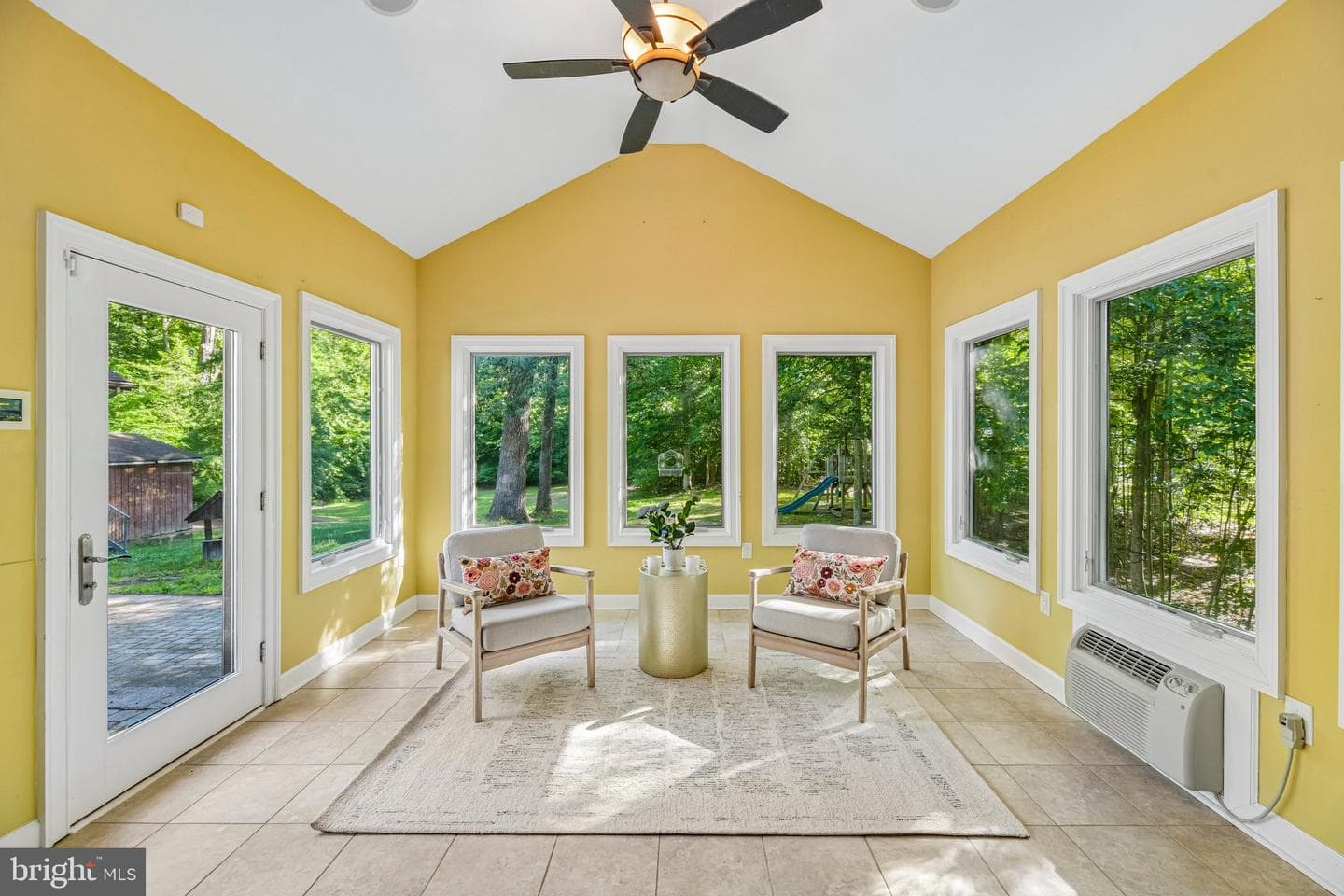 10060 Harmony Hill Lane photo 24