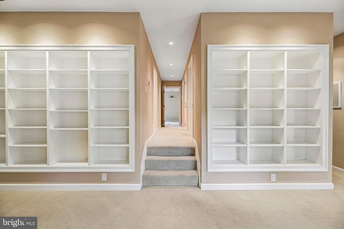 10060 Harmony Hill Lane photo 31