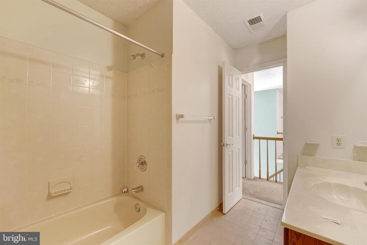 16896 Driftwood Place photo 21