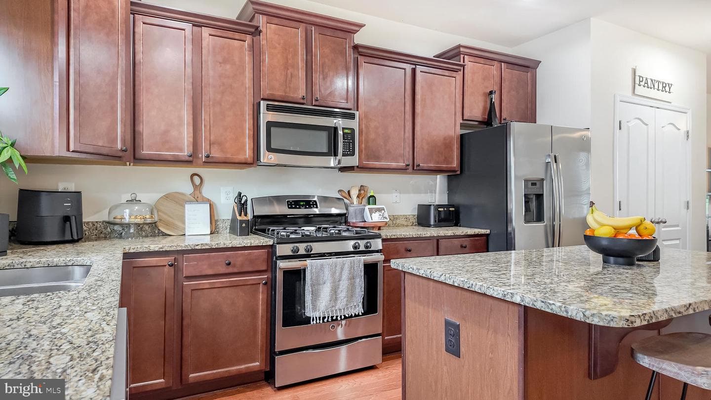 11405 Sandhurst Place photo 7