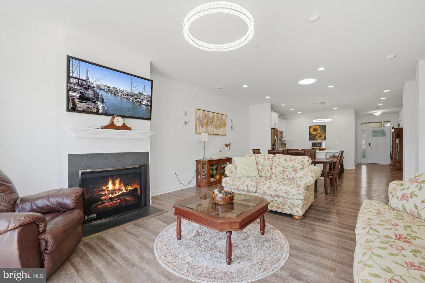 32 Camden Circle photo 10