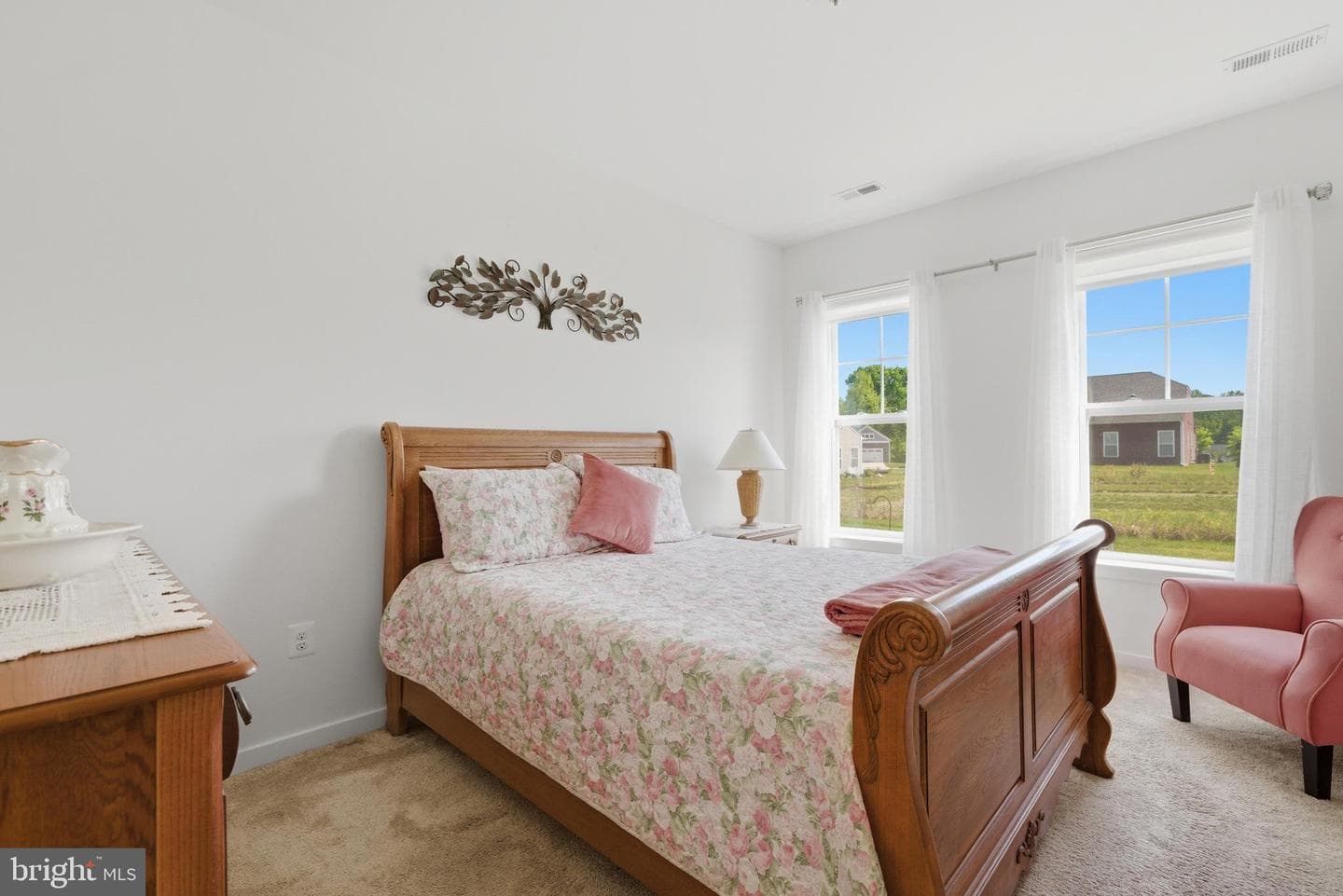 32 Camden Circle photo 25