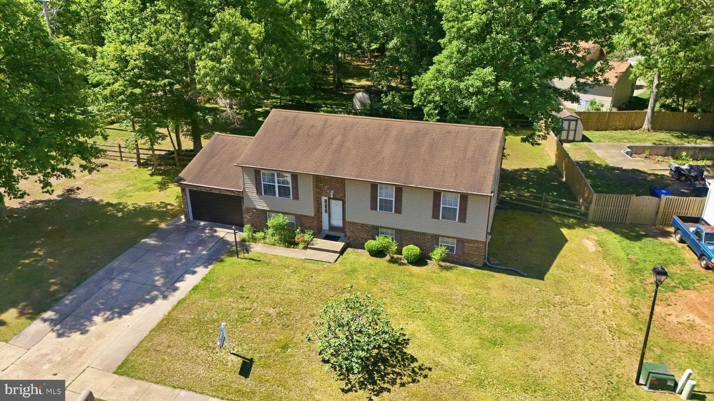 3651 Sassafras Drive photo 1