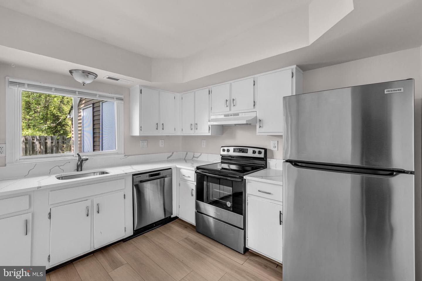 3829 Kearnys Inn Place photo 25