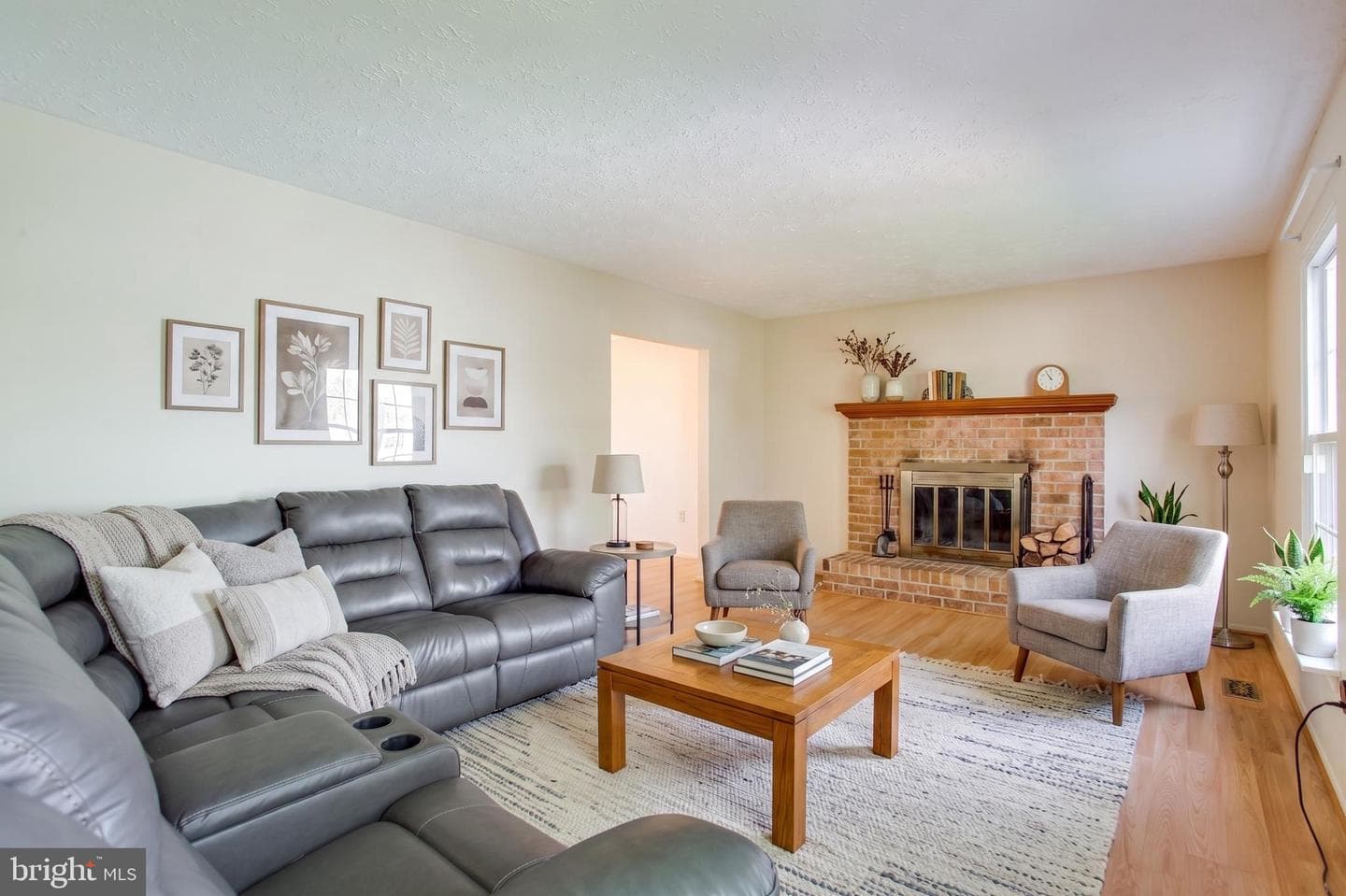 5144 Amber Jack Court photo 2