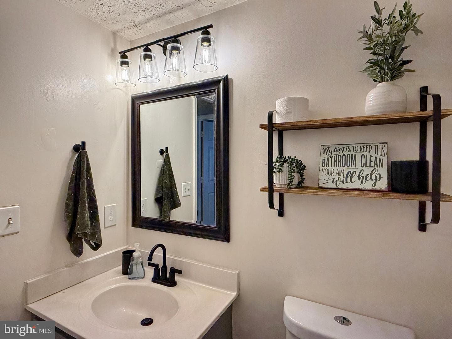 5018 Redhorse Court photo 40