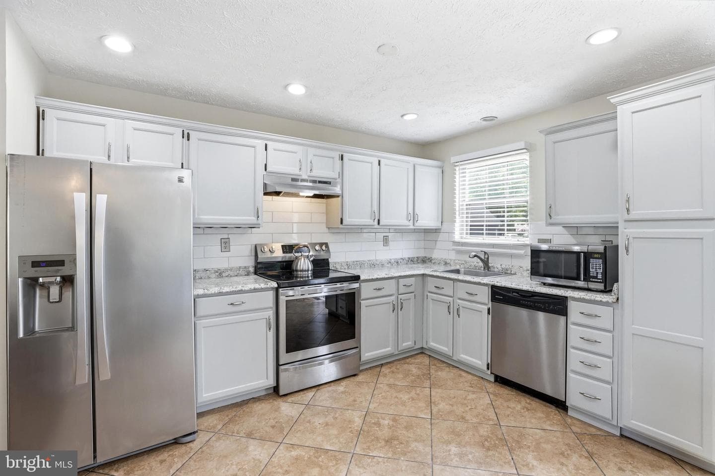5148 Dorchester Circle photo 10