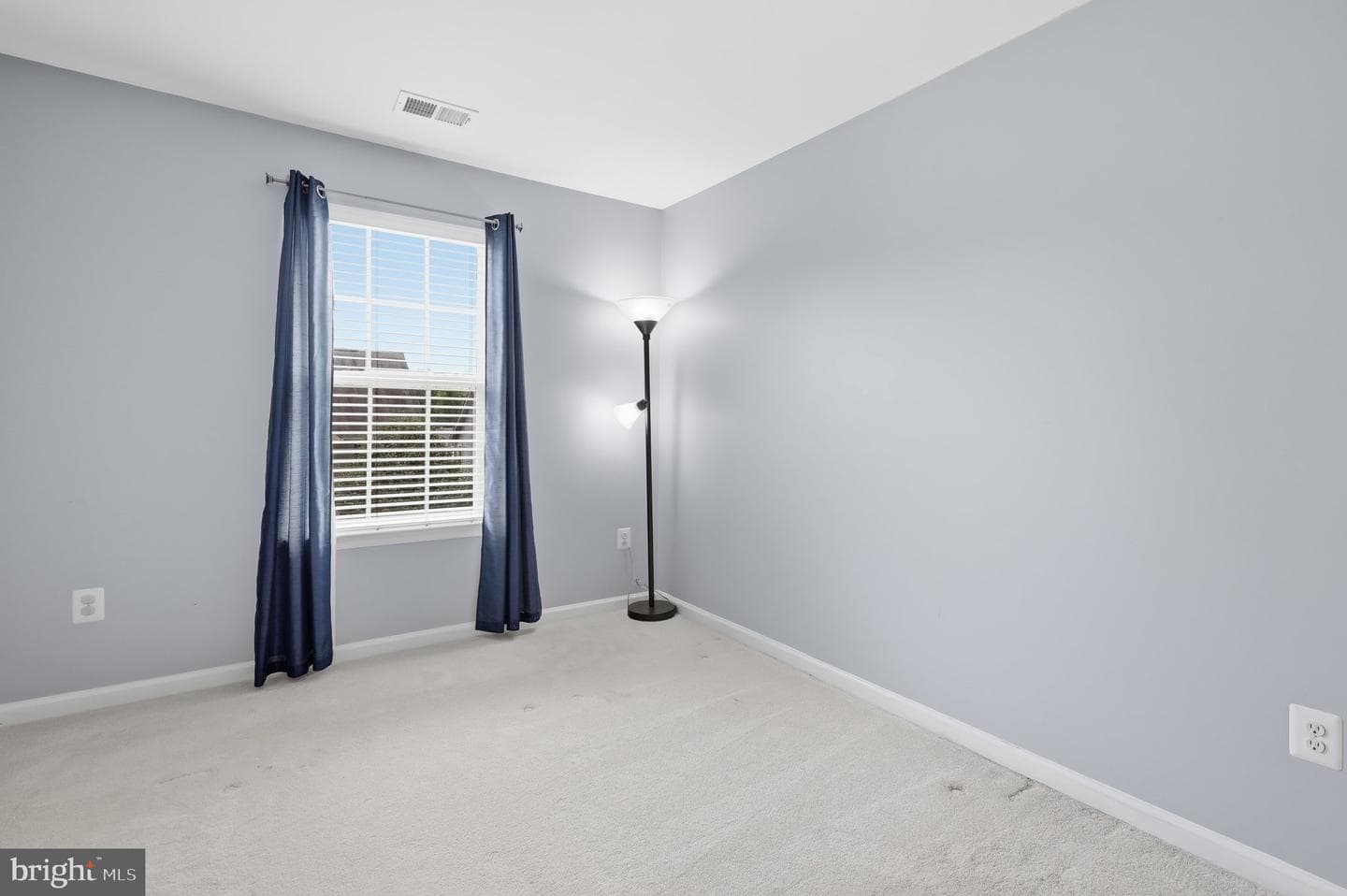 5652 Barnstormers Lane photo 37