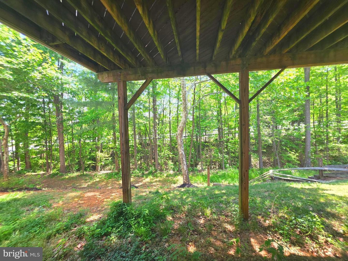 9 Lookout photo 4