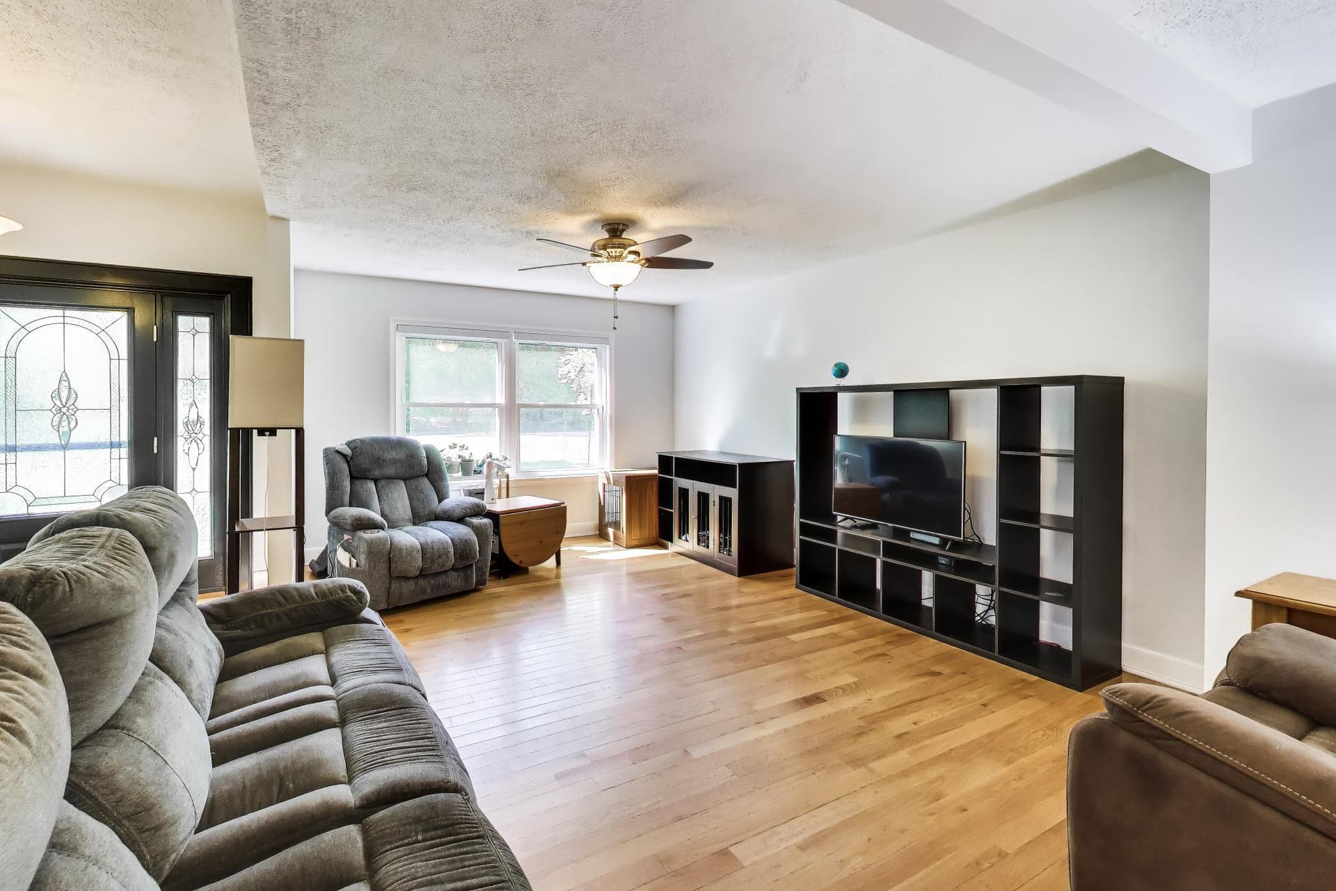 6670 Horseshoe Drive photo 3