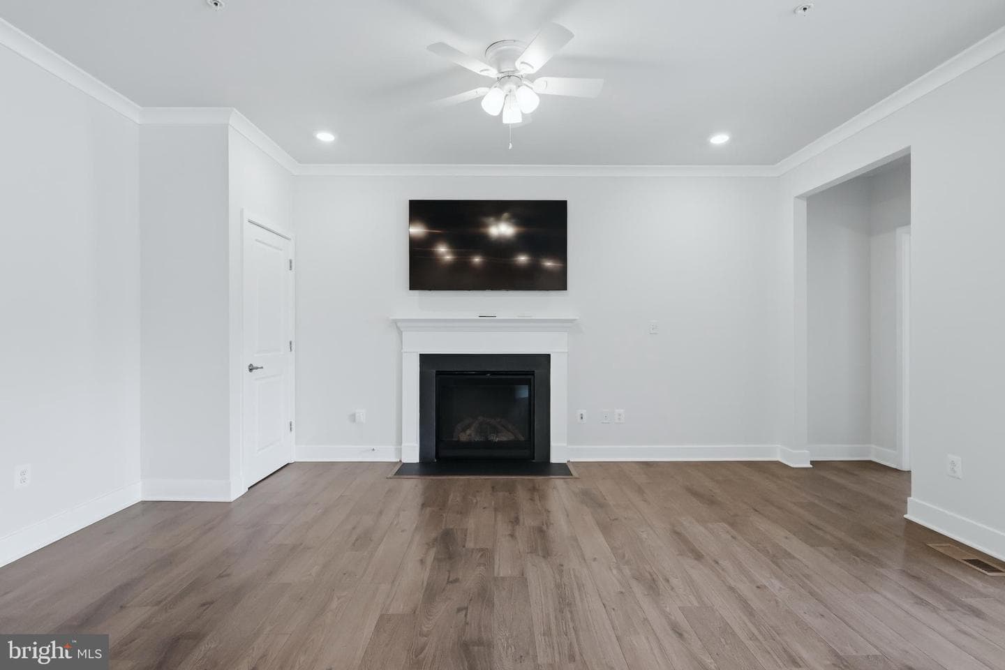 4440 Shakespeare Circle photo 16