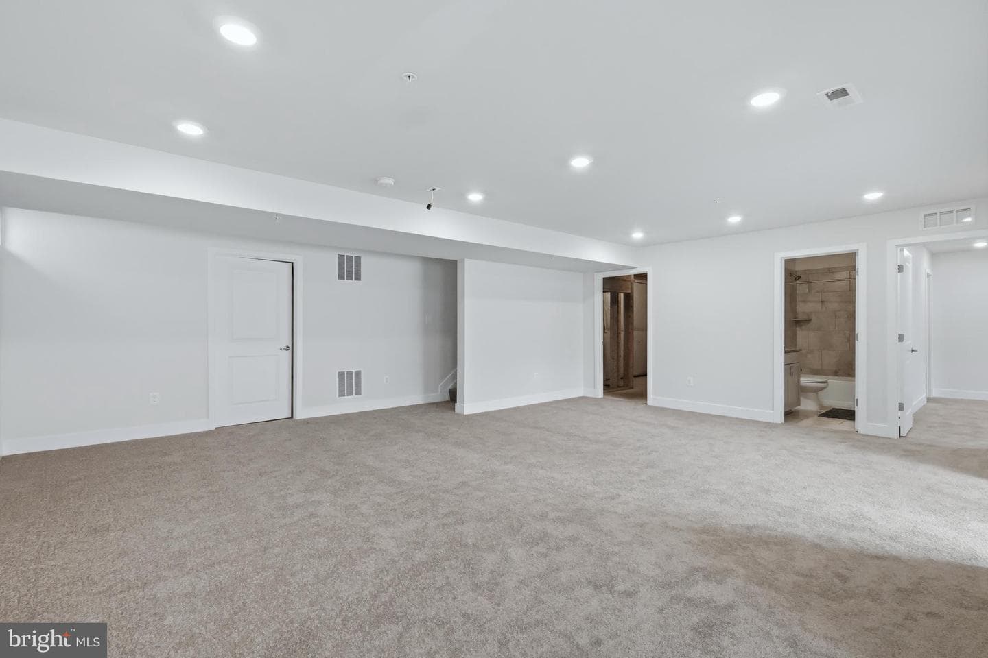 4440 Shakespeare Circle photo 37