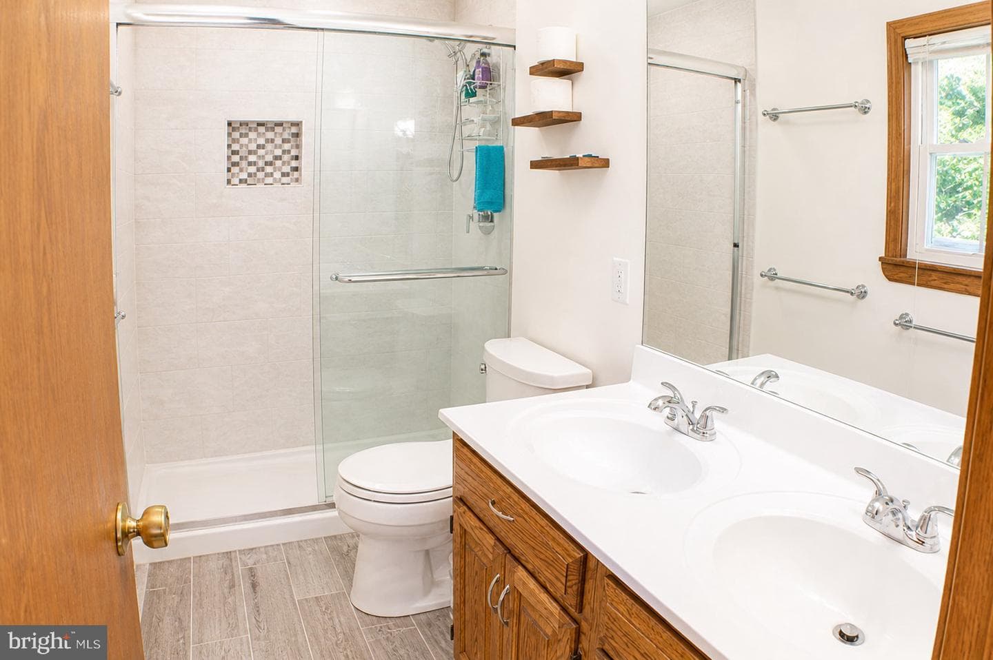 8809 Dove Drive photo 8