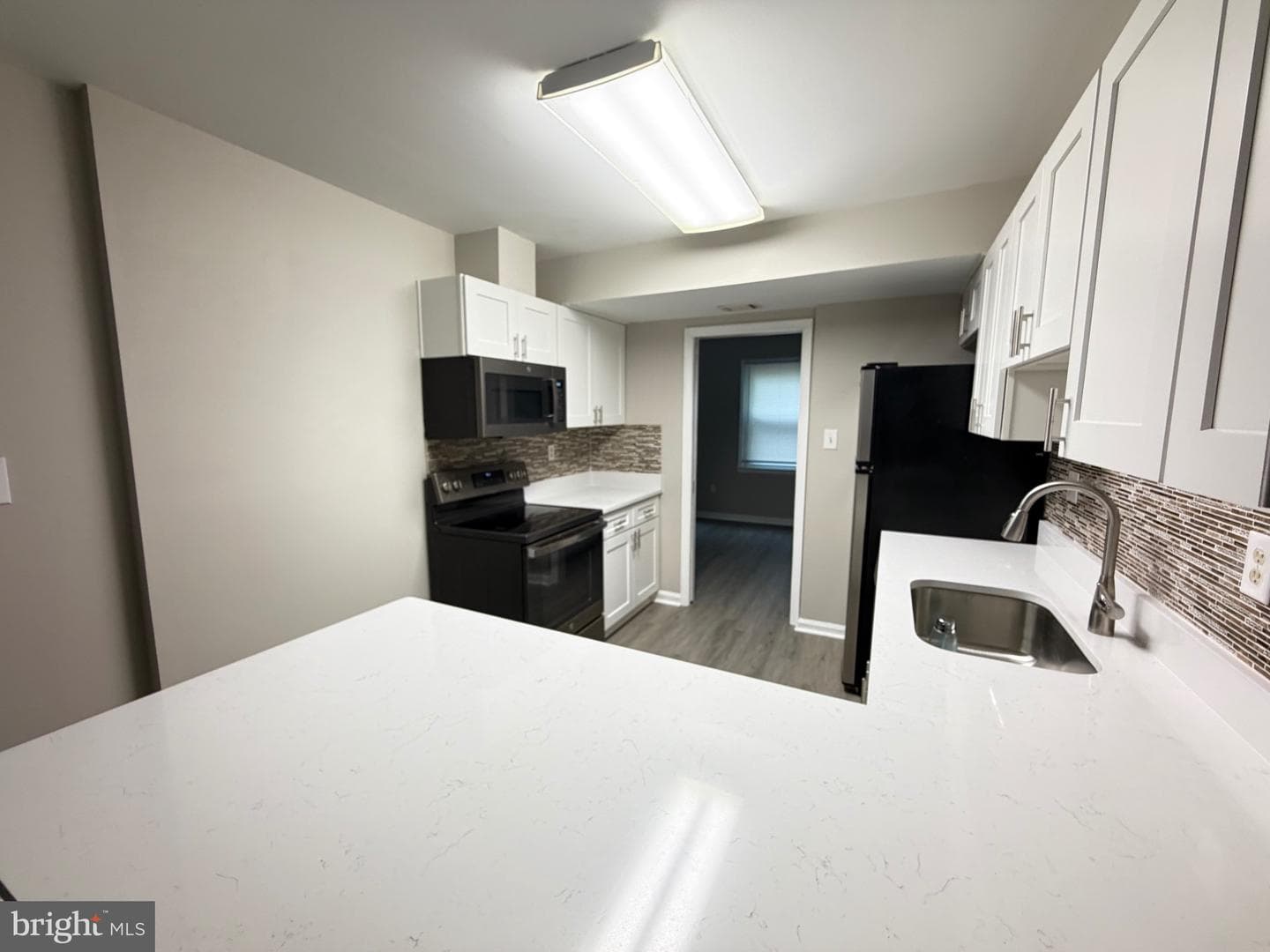208 Westdale Drive photo 5