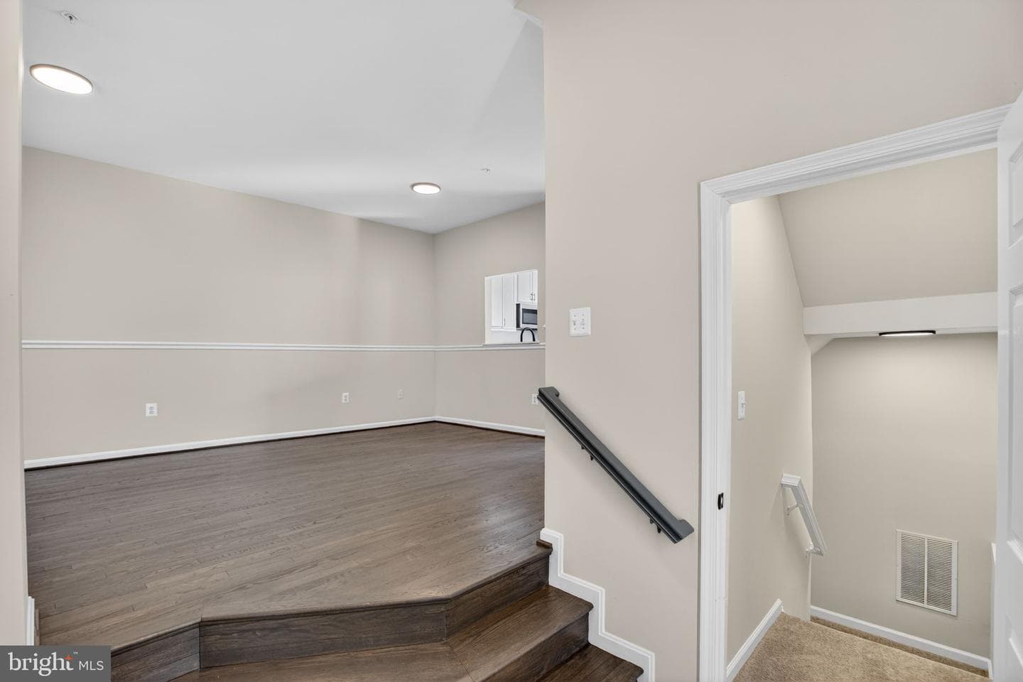 9964 Morristown Place photo 10