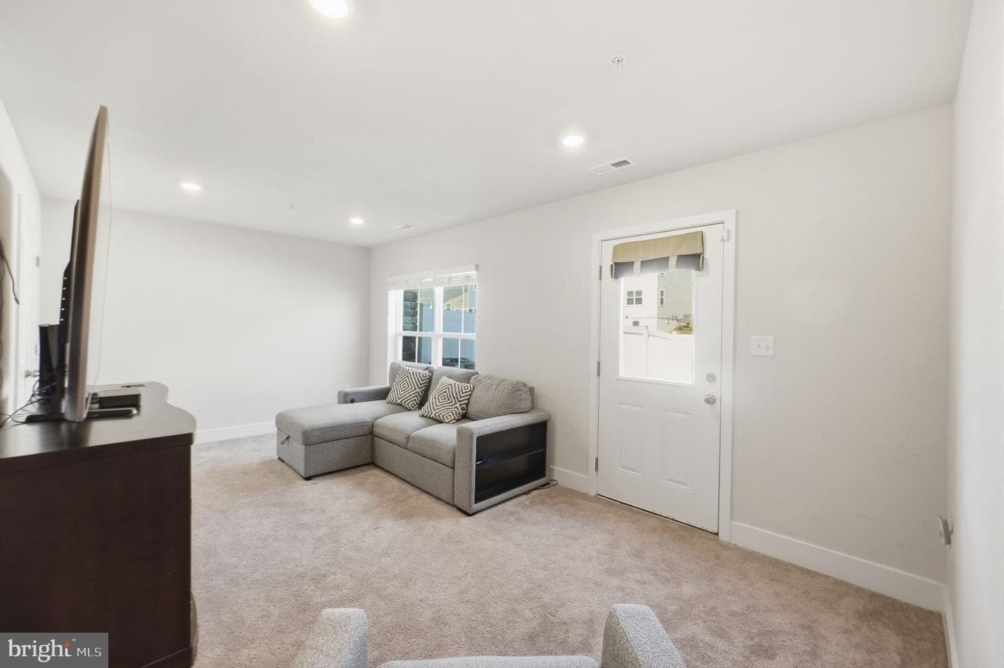 10915 Drummond Place photo 18