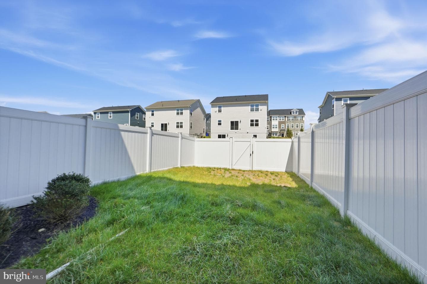 10915 Drummond Place photo 30