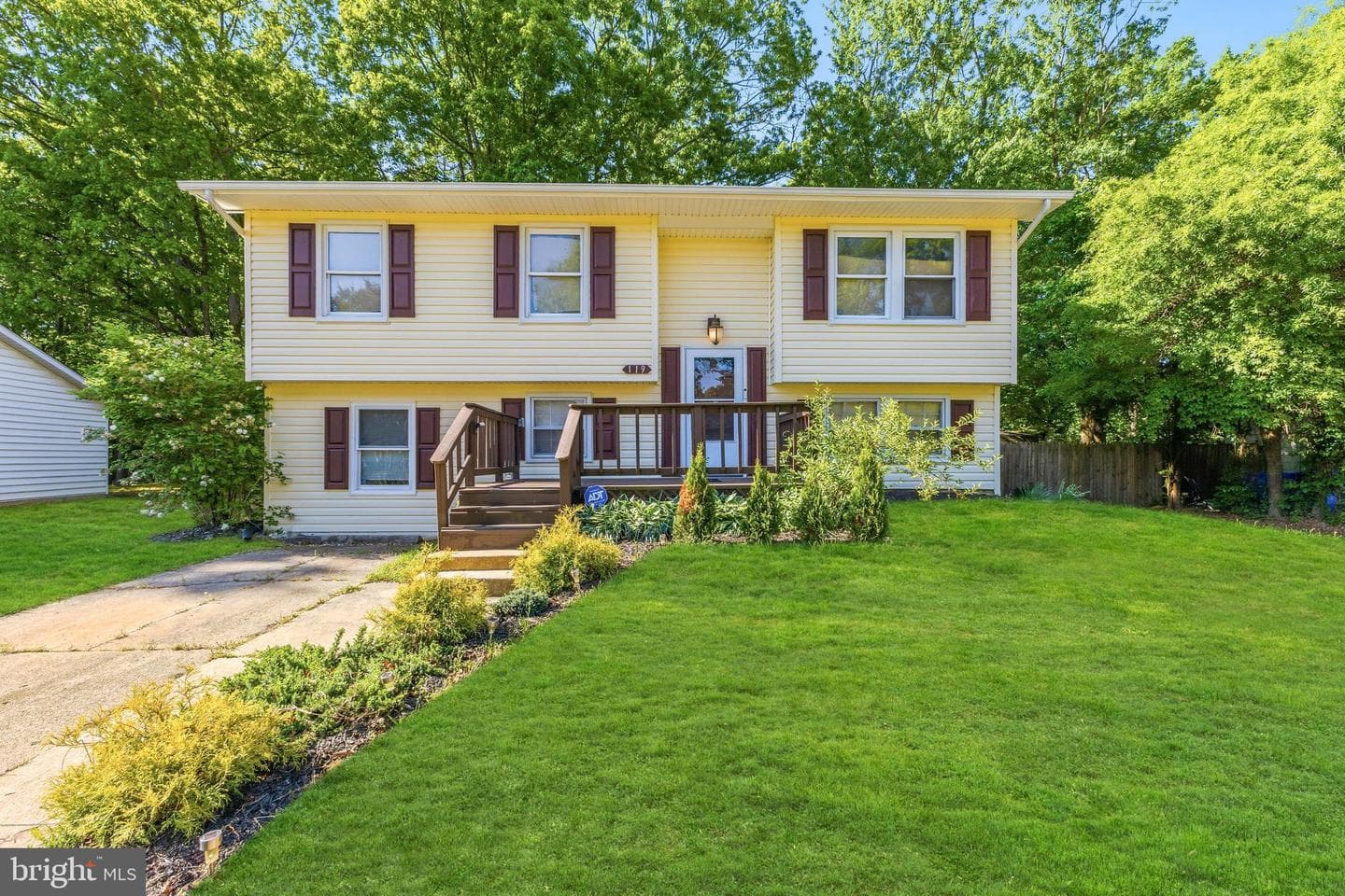 119 Jefferson Road photo 1