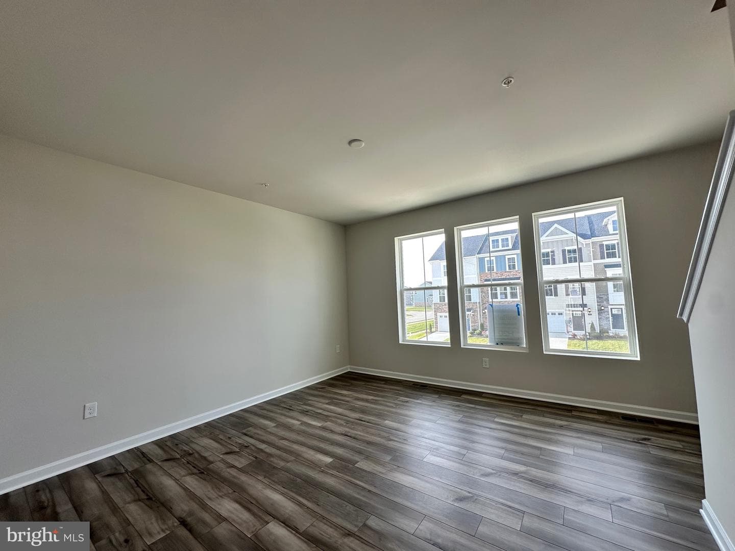 5557 Marksburg Pl Place photo 16