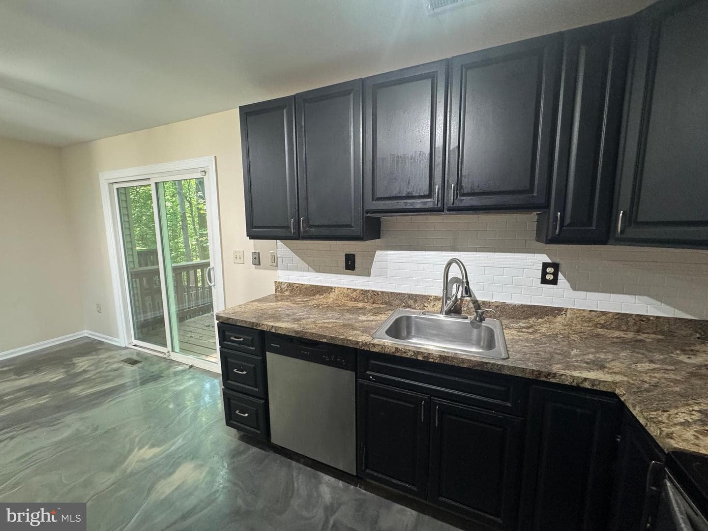 3261 Westdale Court photo 32