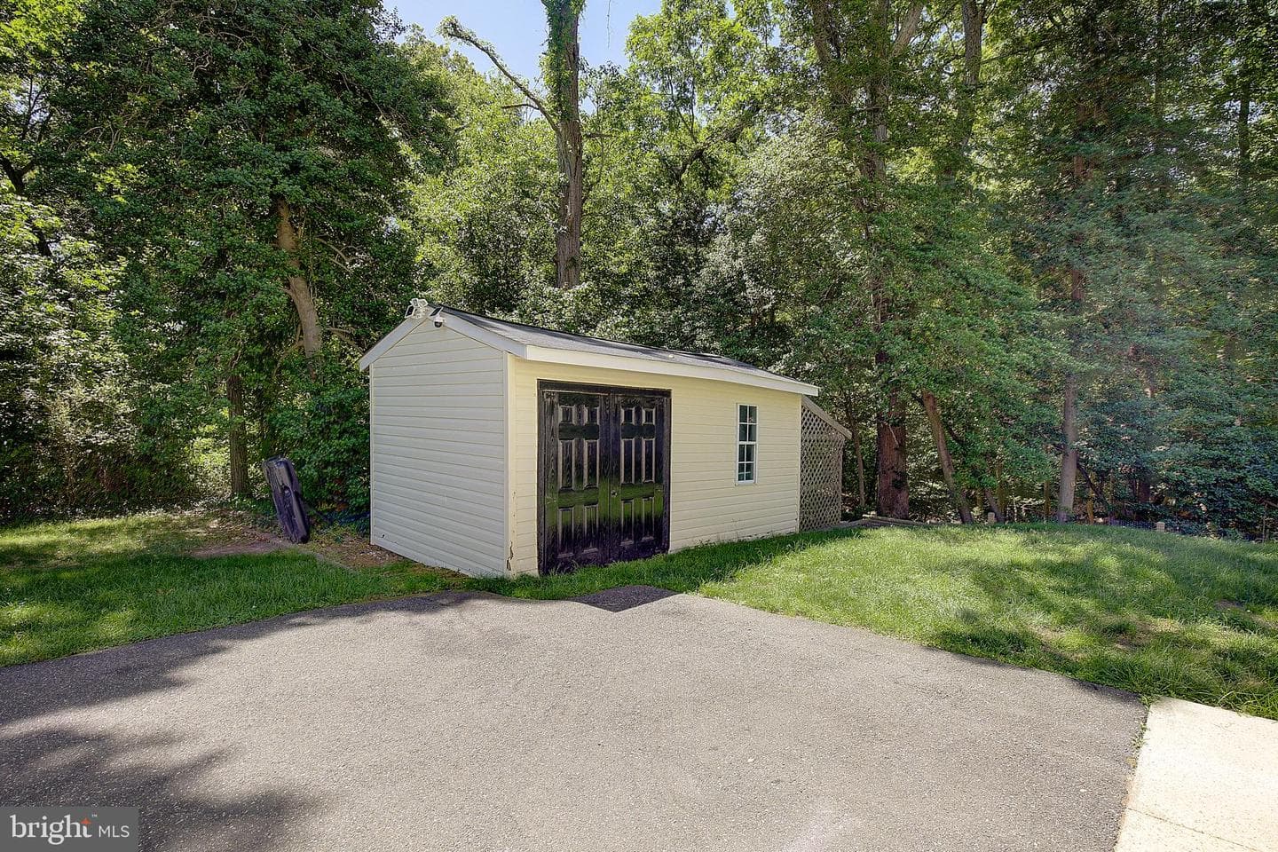 104 Mattingly Avenue photo 19