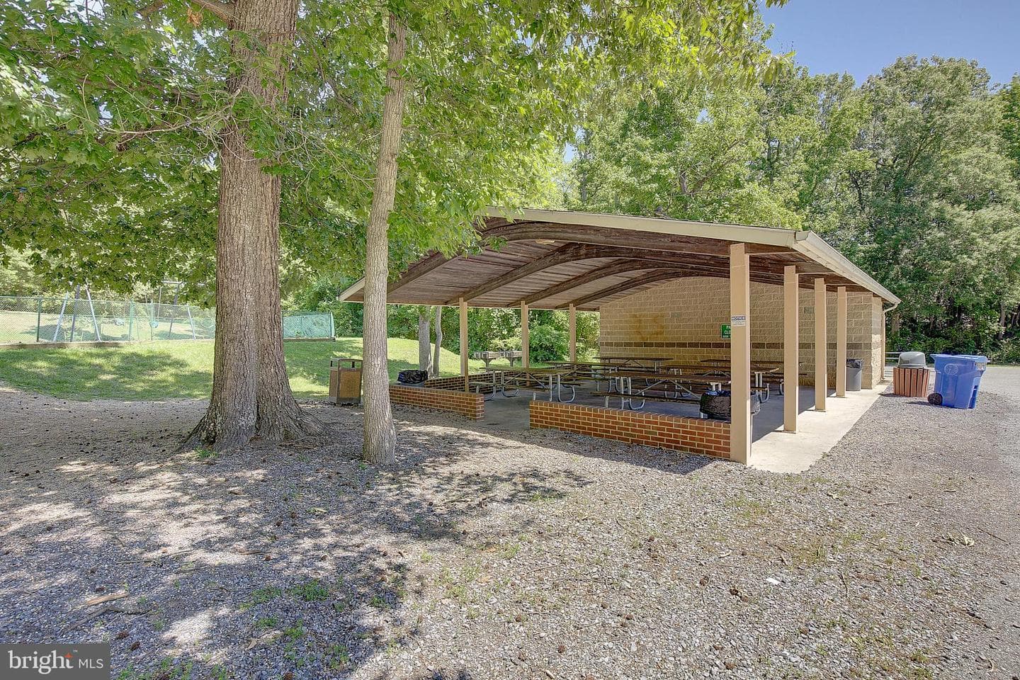 104 Mattingly Avenue photo 23