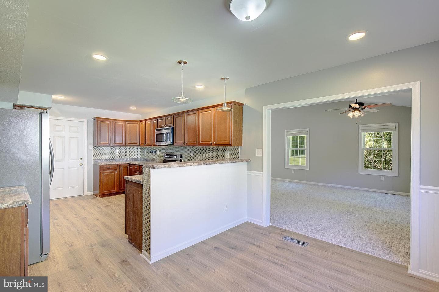 104 Mattingly Avenue photo 6