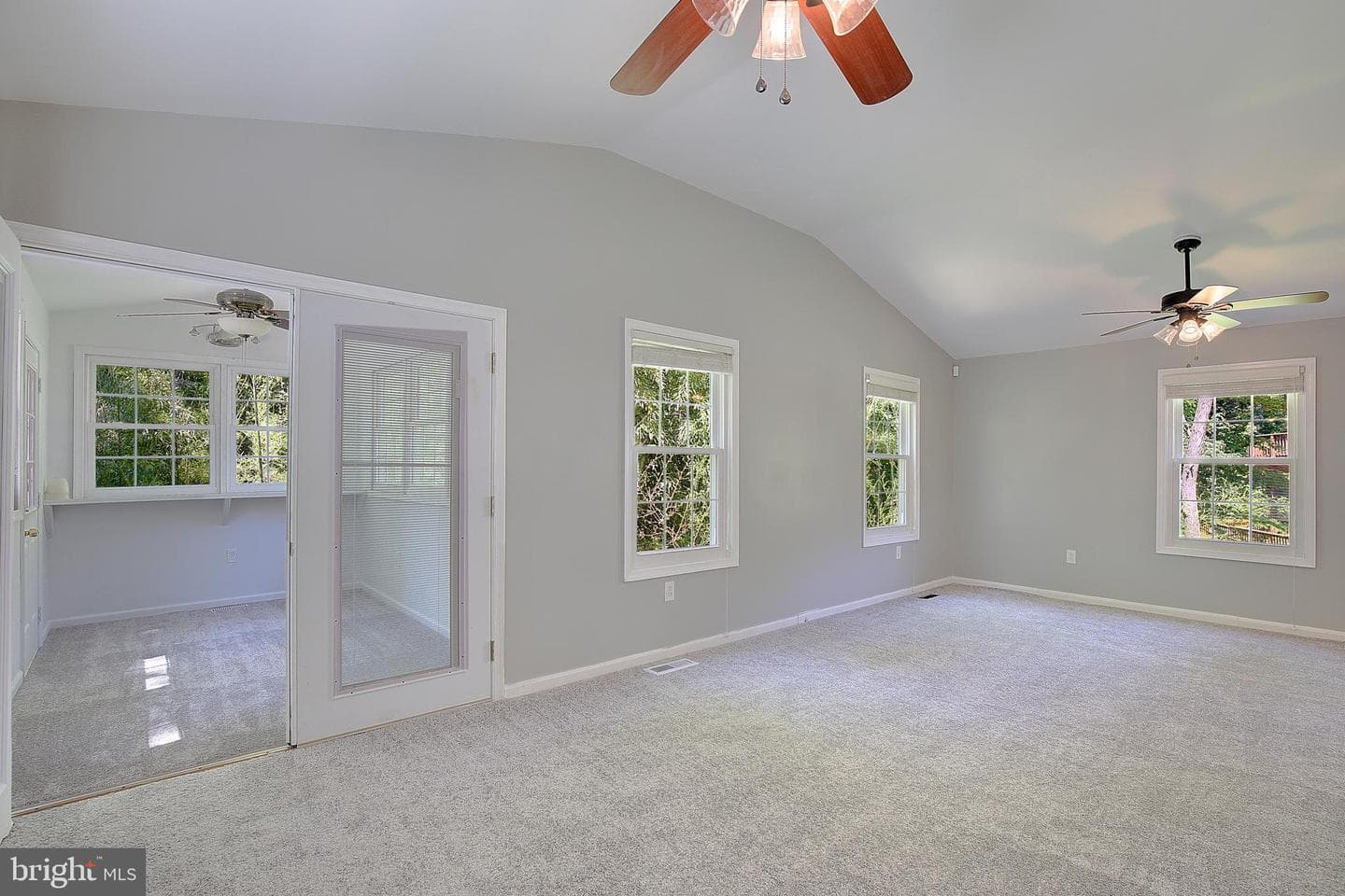 104 Mattingly Avenue photo 9