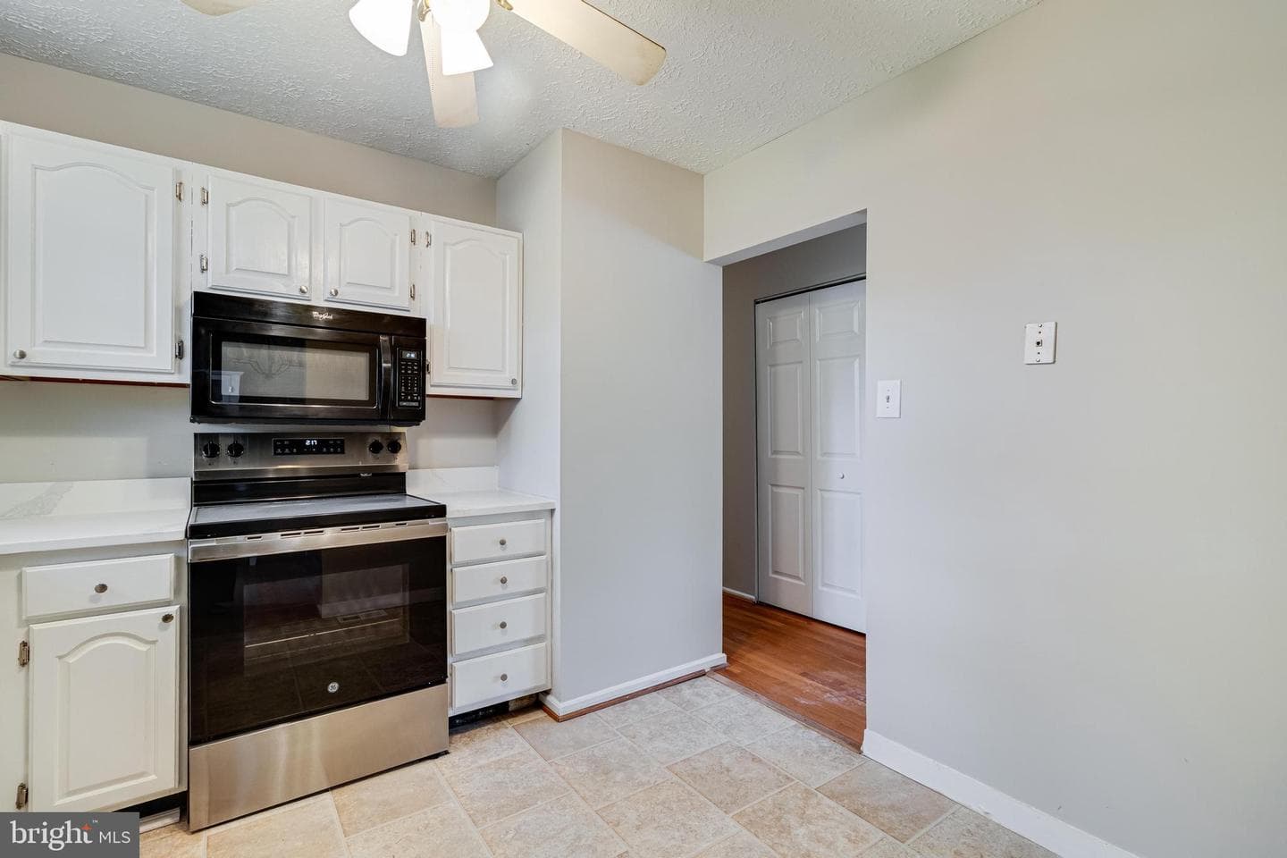 2307 Valley Oak Court photo 10