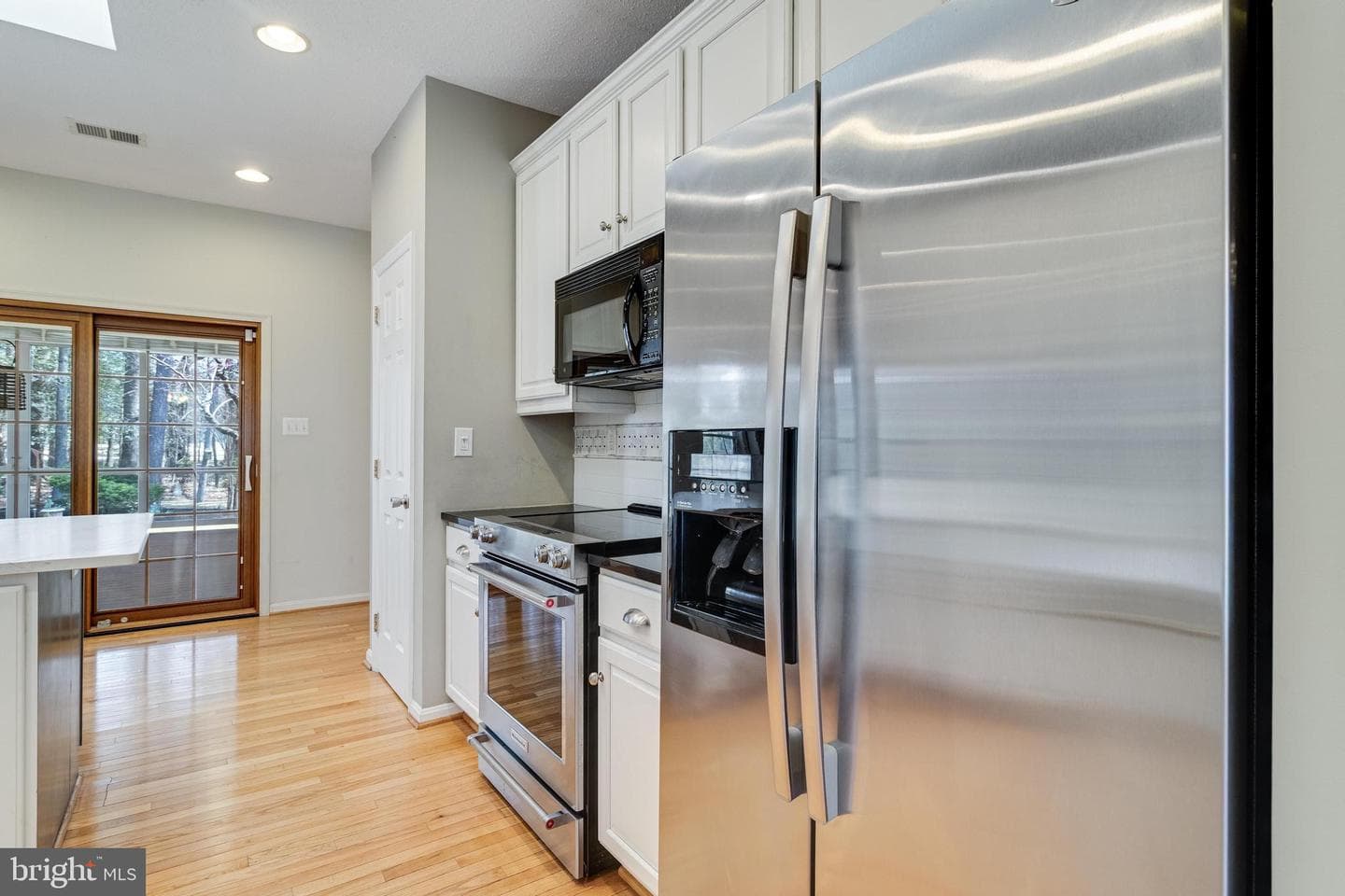 14850 King Charles Dr photo 25