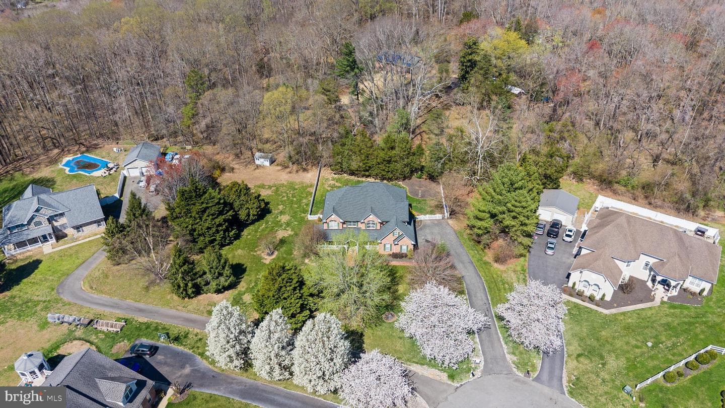 8800 Hill Spring Drive photo 18