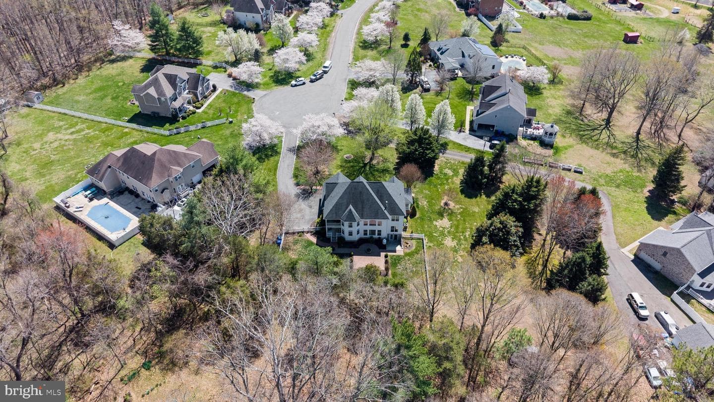 8800 Hill Spring Drive photo 23