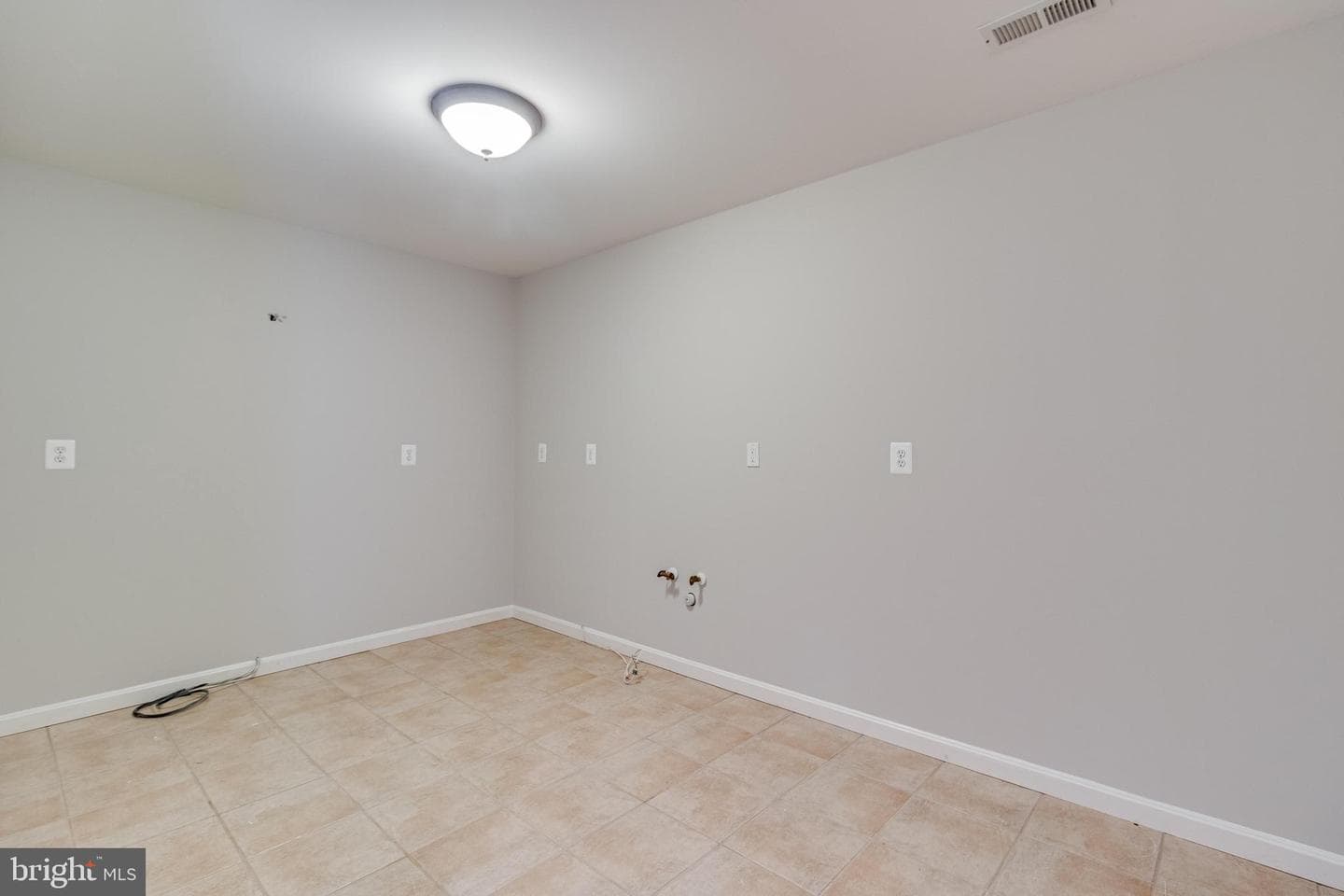 8800 Hill Spring Drive photo 56