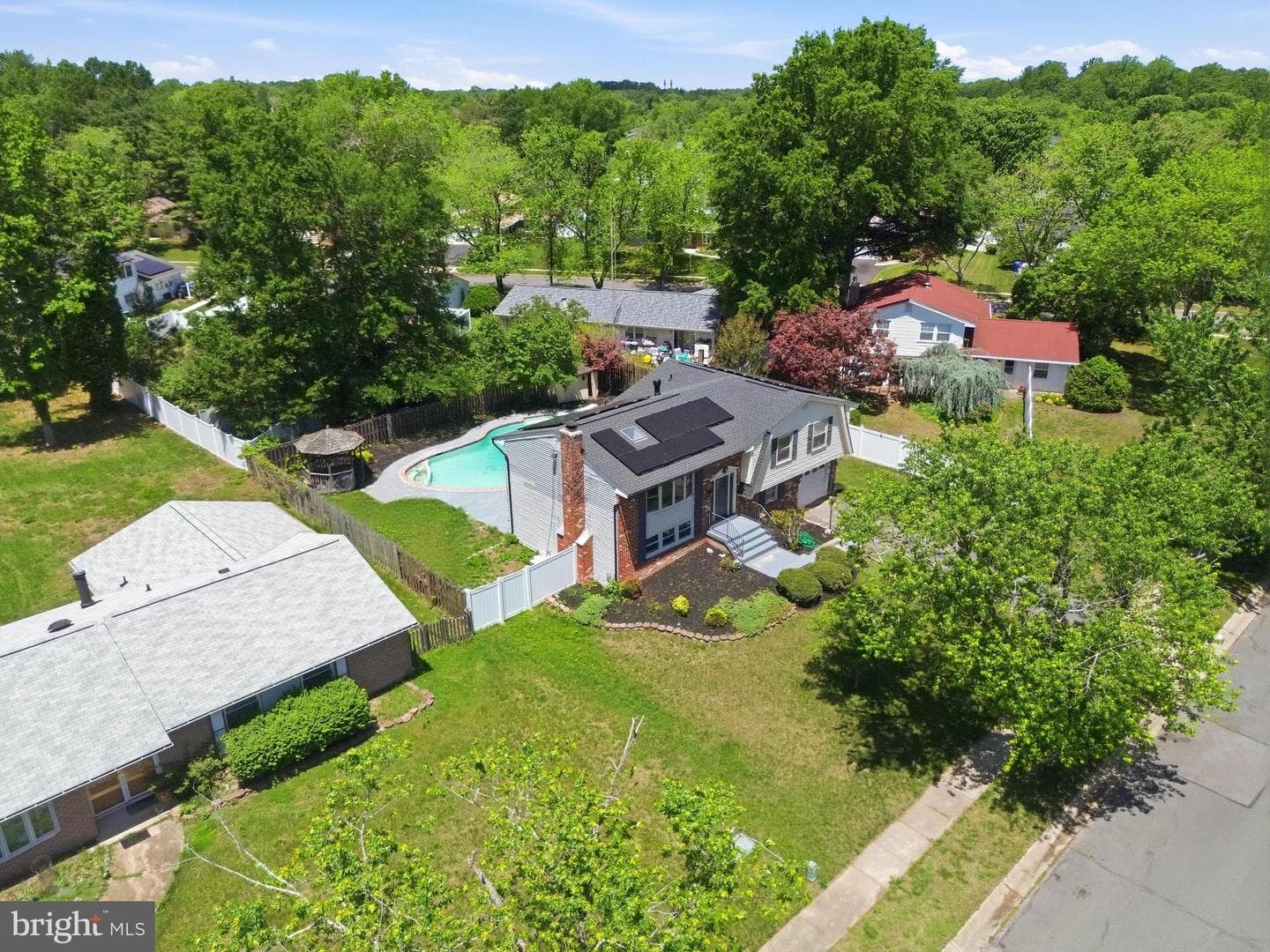 5418 Lucy Drive photo 24