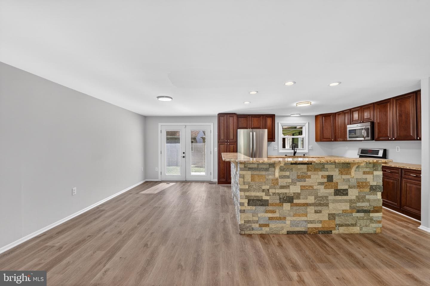 2434 Pinefield Road photo 11