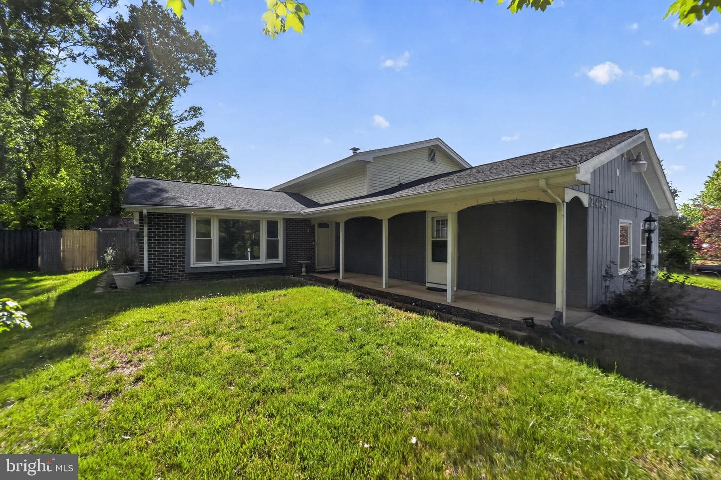 2434 Pinefield Road photo 2