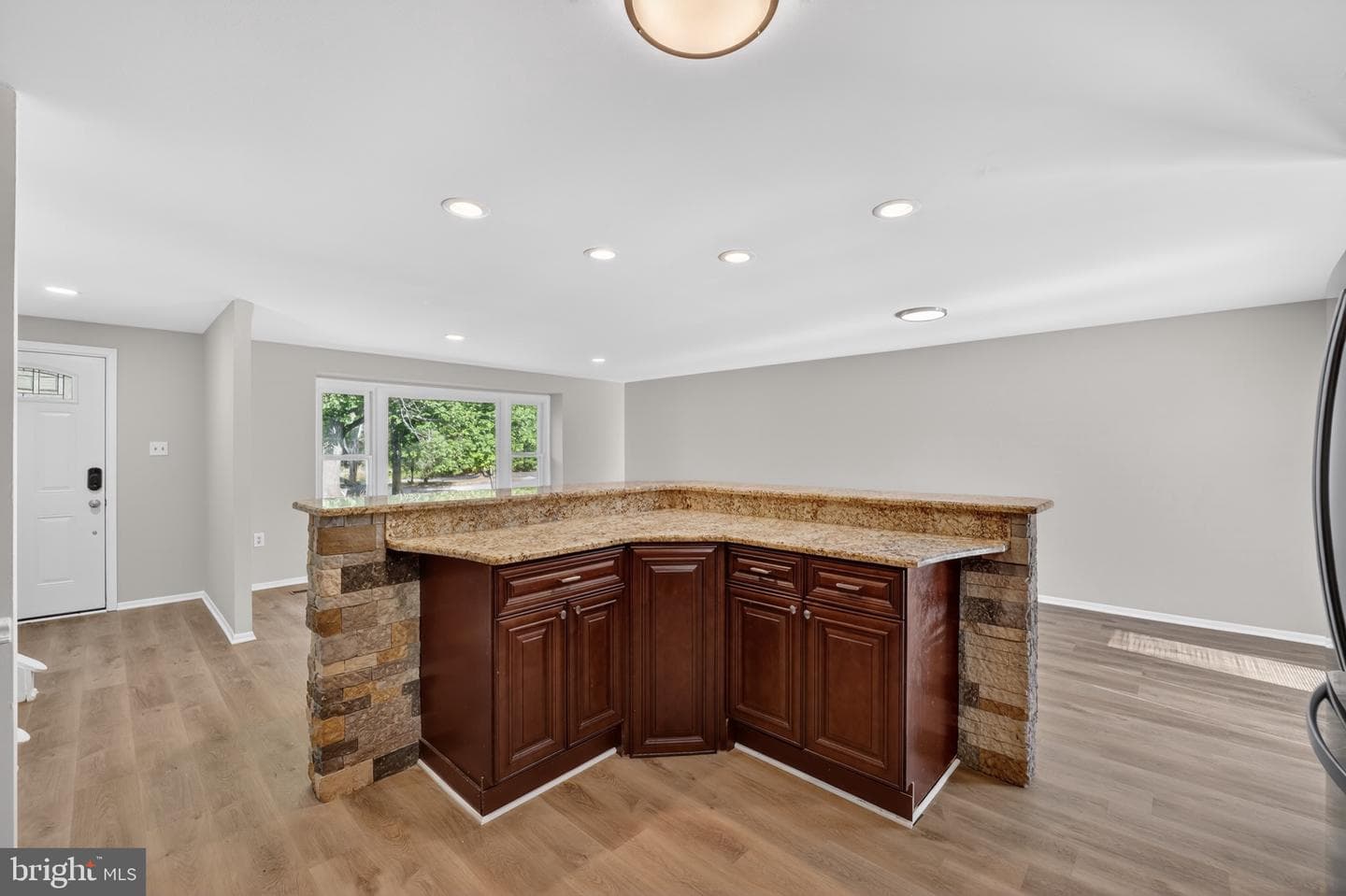 2434 Pinefield Road photo 7