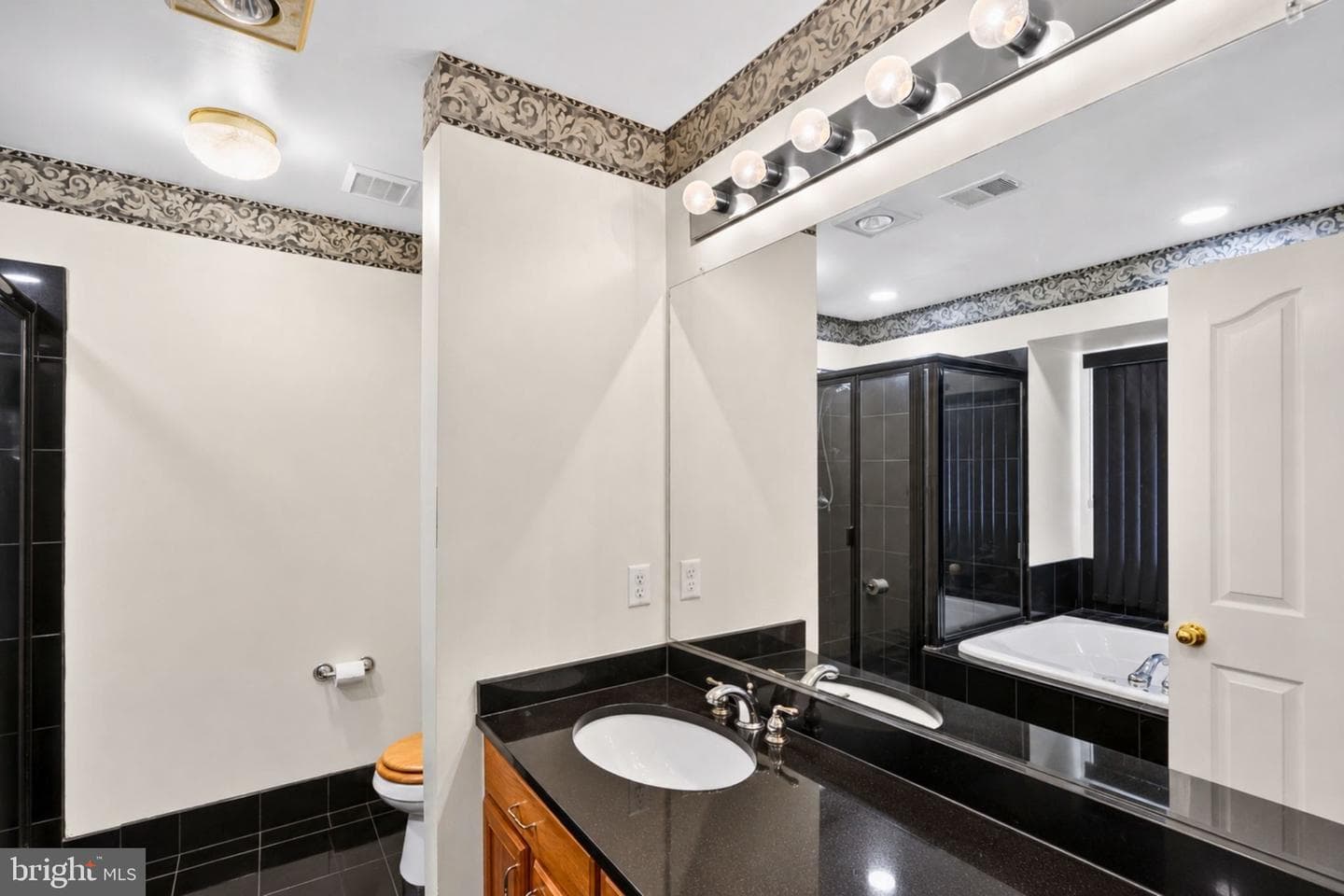 10166 Hubbard Court photo 21