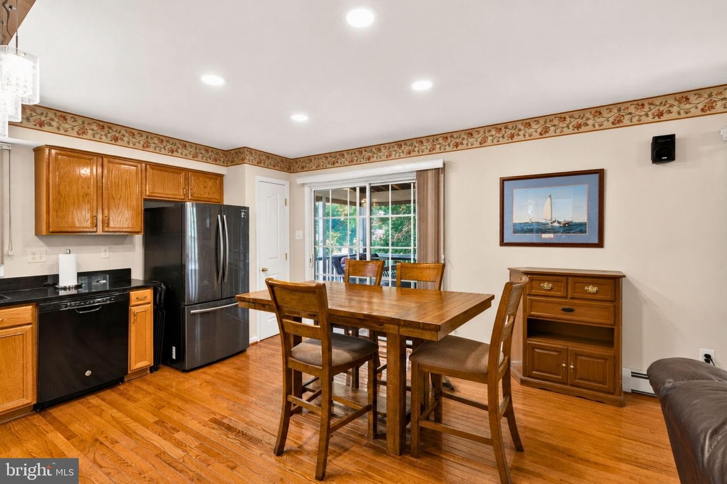 10166 Hubbard Court photo 6