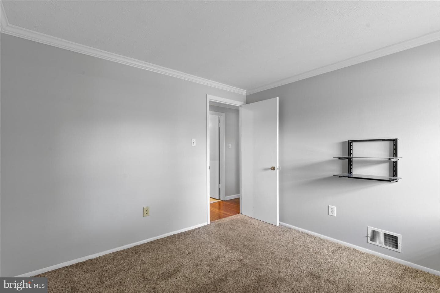 5516 Jeffrey Circle photo 28