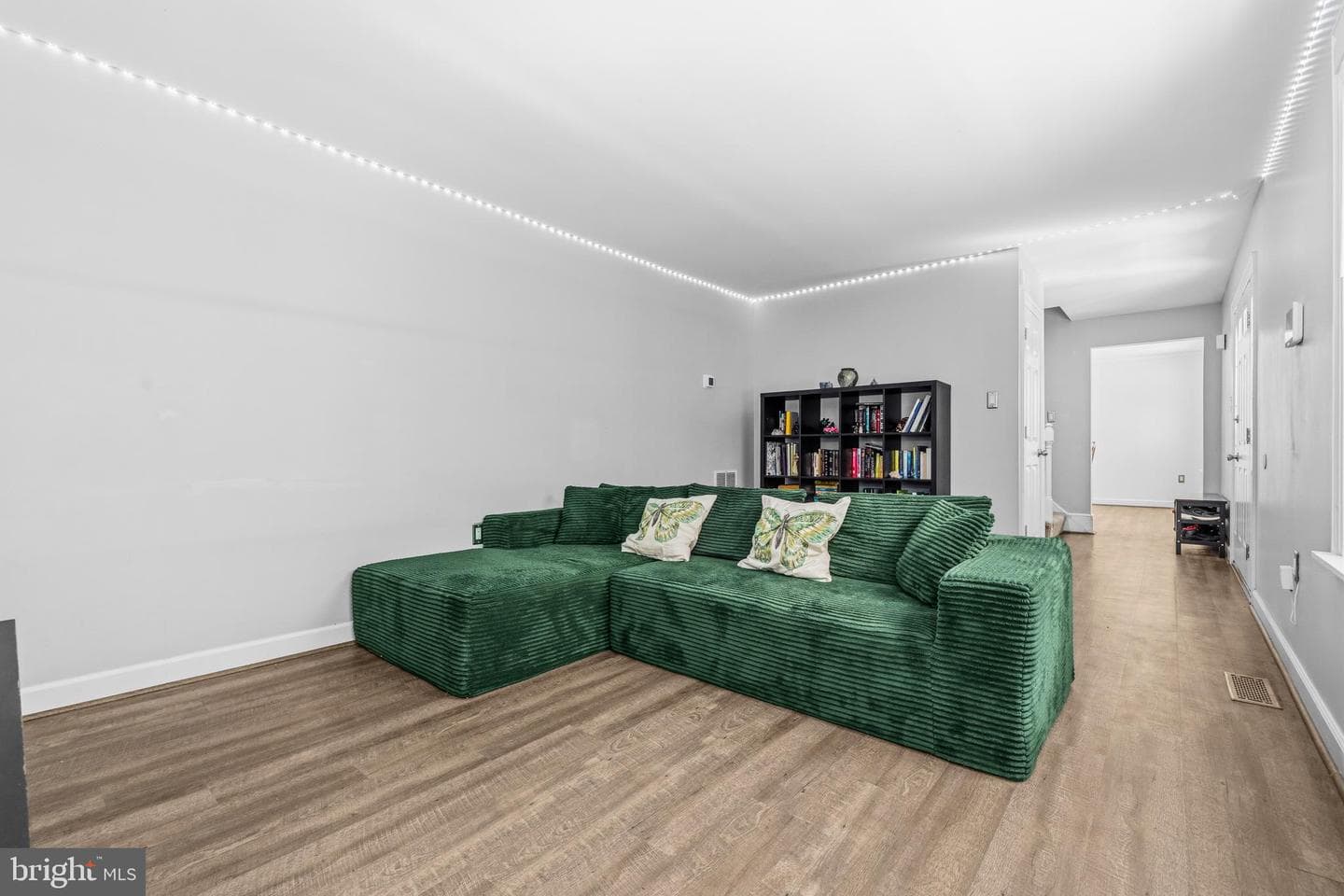 7090 Maxwell Drive photo 14
