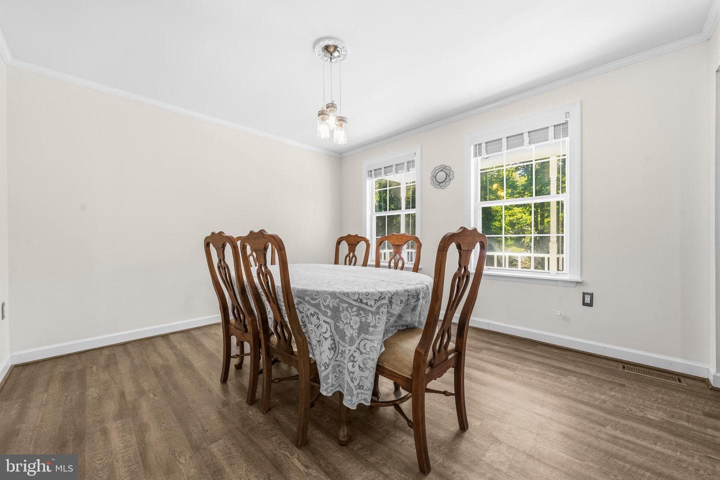 7090 Maxwell Drive photo 16