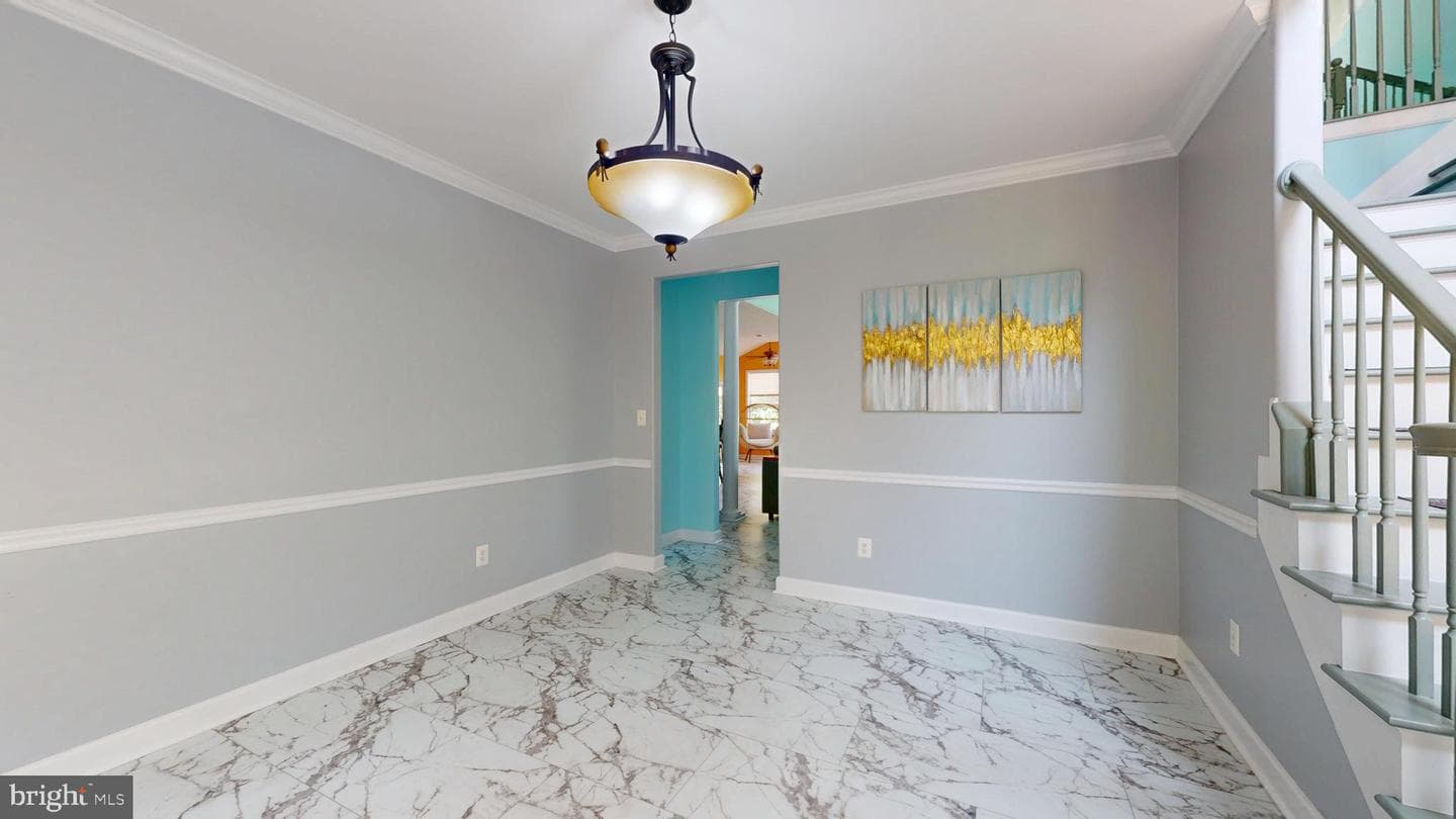 8070 Amberleigh Place photo 16