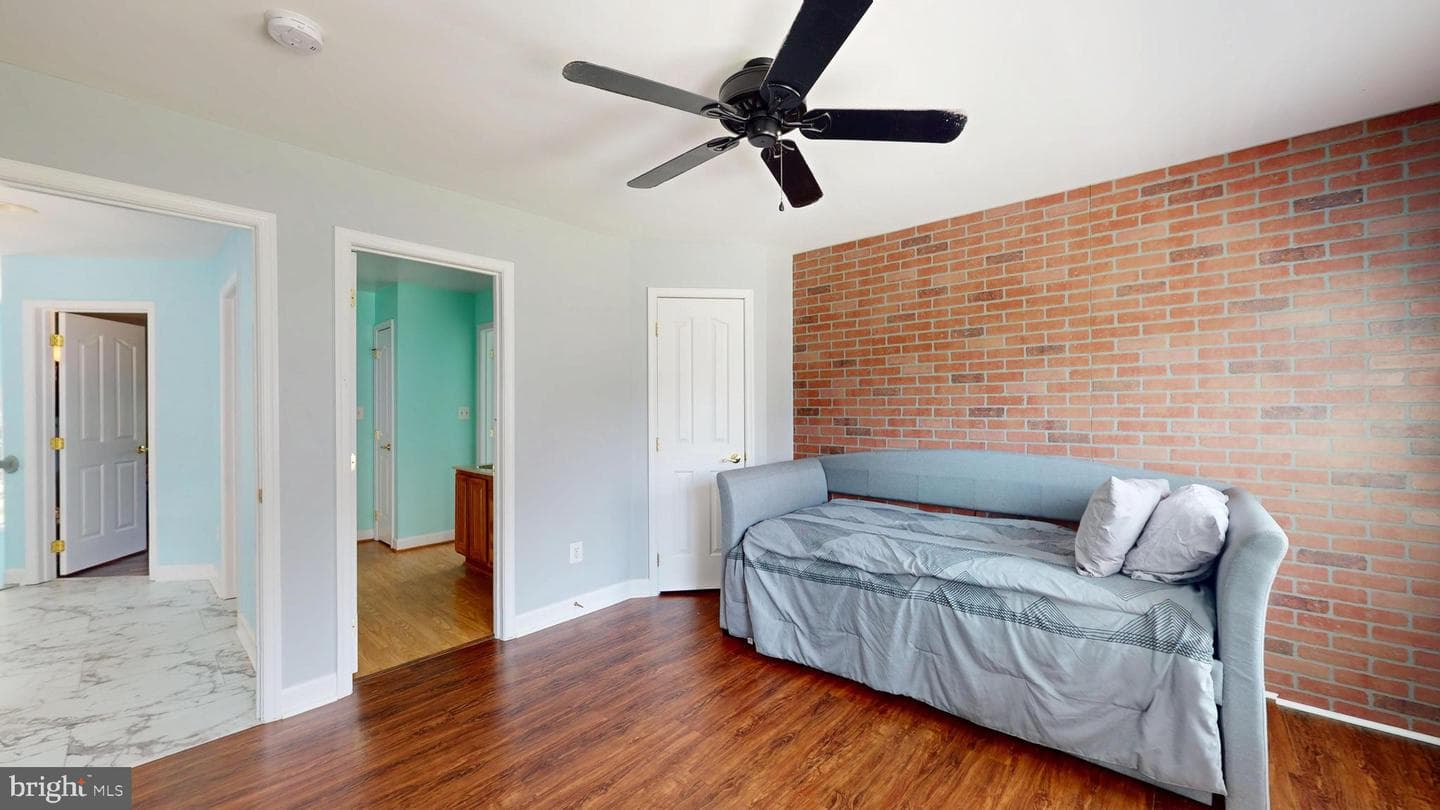 8070 Amberleigh Place photo 39