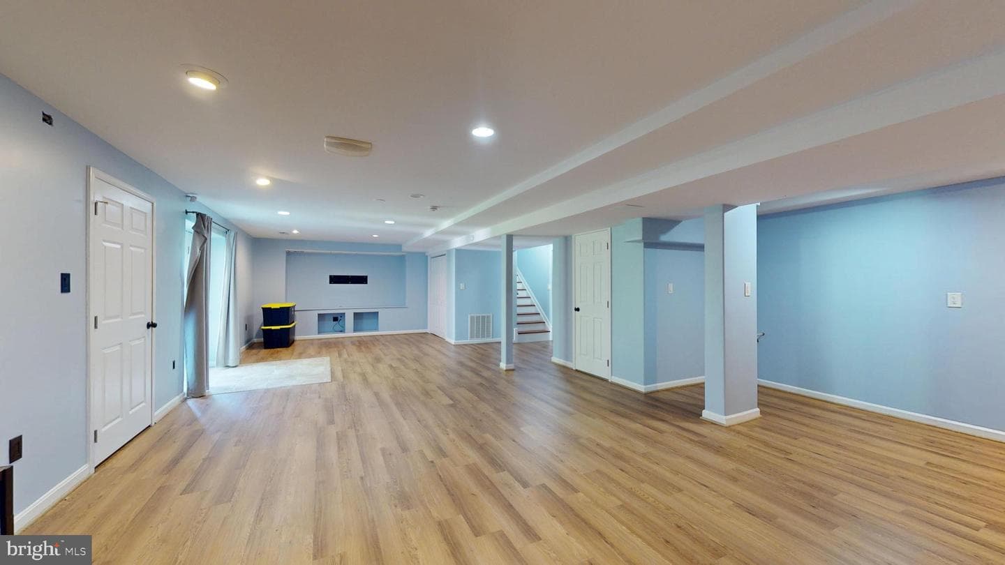 8070 Amberleigh Place photo 43