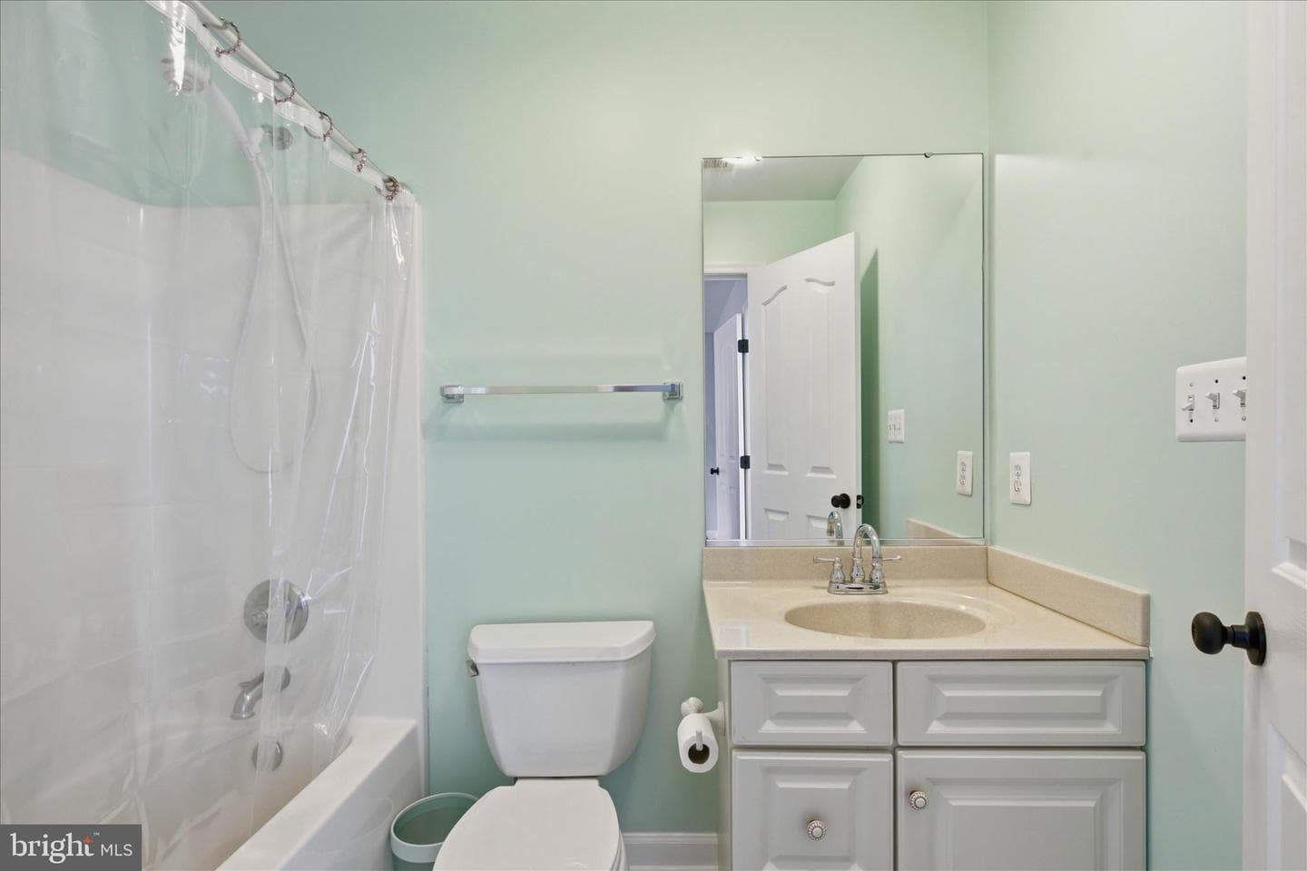 8070 Amberleigh Place photo 56