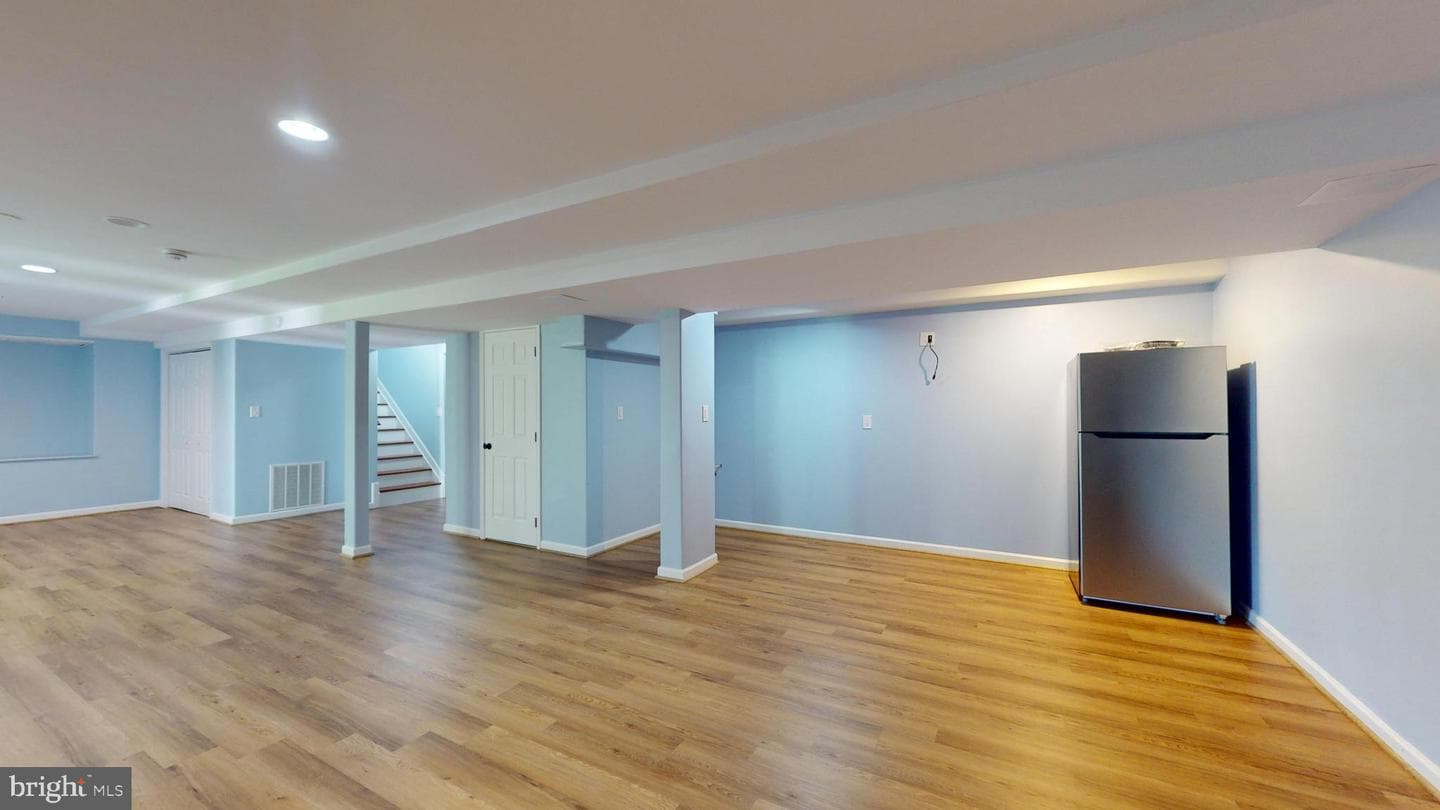 8070 Amberleigh Place photo 68